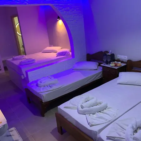 Princess Sissy 2* Íosz