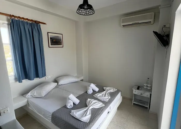 Princess Sissy Ίος